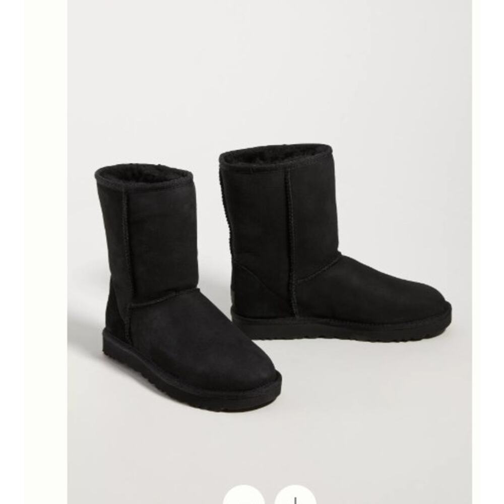 Ugg Classic Short II Boot Black Women's‎ Size 11
